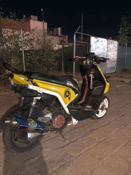 السلام عليكم
دراجه سكنس جبلي 
اربع ولفات 
دراجه خير من الله 
محرك مامفتوح 
عليها صالنصه صجميه مال حاويه 
تزويد بدلات خلفي 
بيها شيال رياضي 
السعر خاص 
متواجد واتساب ومخابره 
***********
