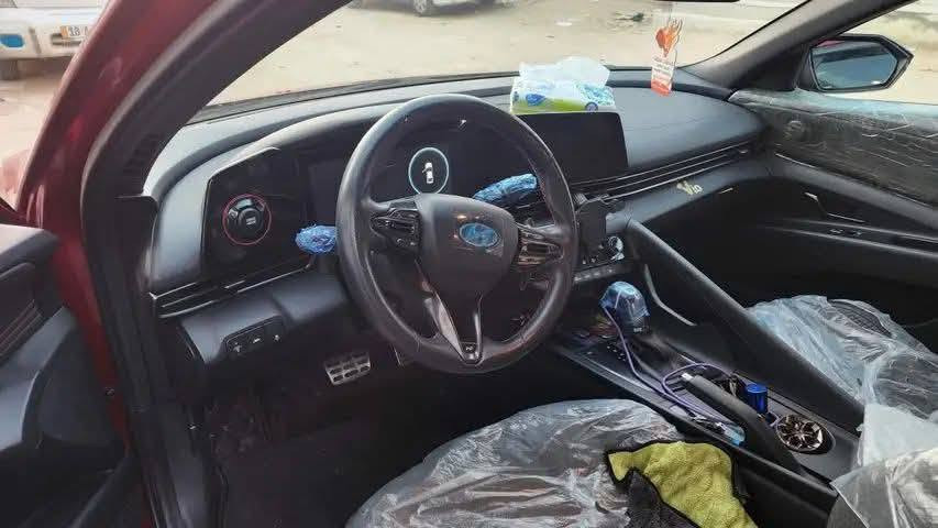 سياره بيع مستعجل
السلام عليكم
   2023 HYUNDAI Elantra  N line🇺🇸🔥‼️
(هونداي النترا ان لاين) 
المواصفات فول ١/١  (N line )🔥‼️ 

لمعرفة السعر علق برقم واحد 💰‼️ 

مكينة تيربو رياضي ✈️
بدون دوانز السياره 🤍
(كير اوتوماتيك (دبل كلج الماني (DCT)
سلايد روف (فتحة سقف )
شفتات ستيرن رياضي ➕ ➖🔥
مود السرعة في الدشبول نظام الانطلاق🔥
بصمة تشغيل مع بصمة ابواب 
تشغيل عن بعد 
شاحن لاسلكي 🔥
كذالك شحن الذكي
صندوق ذكي بصمة فتج تلقائي عند الاقتراب
                                               🔥الكشنات تحكم كهرباء
                                                         🔥تدفئة كشنات 
                         🔥كشنات حضن جلد ومخمل ومطرز N 
                   🚩بطاين ابواب كلها مطرزة خيط احمر مميز
                                     بصمات N  على الكير والستيرن 
دوسات جانبية رياضي شركة 🏁
لايت لد مميز بلادي
بك لايت لد متصل  مميز 
رادار امامي تحديد المسار  
رادارات جانبية النقطة العمياء  
حساسات خلفية للتنبية  والتوقف الذاتي عند الرجوع 
نظام القيادة الذكية لمسافات محدودة مع السيارة الامامية
نظام الوقوف الذاتي عند الاقتراب من مركبة 
كامرة خلفية HD تعمل من اتجاهين مختلفين
اضواء ترحيب عند الاقتراب
كروز تثبيت السرعة
نظام تحديد المسار
قيادة ثلاث وضعيات (نورمل + سمارت + سبورت) كذالك تيربو
فول تحكم جهتين استيرن 
شاشة اعطال واشارة ترحيب
مانع انزلاق نظام تركشن
تبريد شاشه منفصل
ويل رياضي  18 مميز 
شاشة لعرض العطلات وقياس ضغط الاطارات ولضبط اعدادات السيارة 
شاشة كبيره متصلة تدعم نظام الابل كار بلي والاندرويد اوتو بدون كيبل
8 انج + GPS+ بوصله + كامره خلفية دواره
سياره بيه برد لجام كذالك تغليف الارظيه وصندوق وكذالك عليه سستم التغليف المري ولحيه اماميه وخلفيه وجوانب وبيبان وجام  

حادثها بنيد فقط حتى دعاميه ممبدله والدواخل مكفوله✅
وبيها طخه خفيفه كلش جاملغ خلفي عكس السايق
السعر 158 $وبيه مجال 
مكان نجف


**إذا كنت صاحب هذا الإعلان وتريد حذفه لأي سبب، رجاءا أرسل رسالة إلى الدعم الفني**