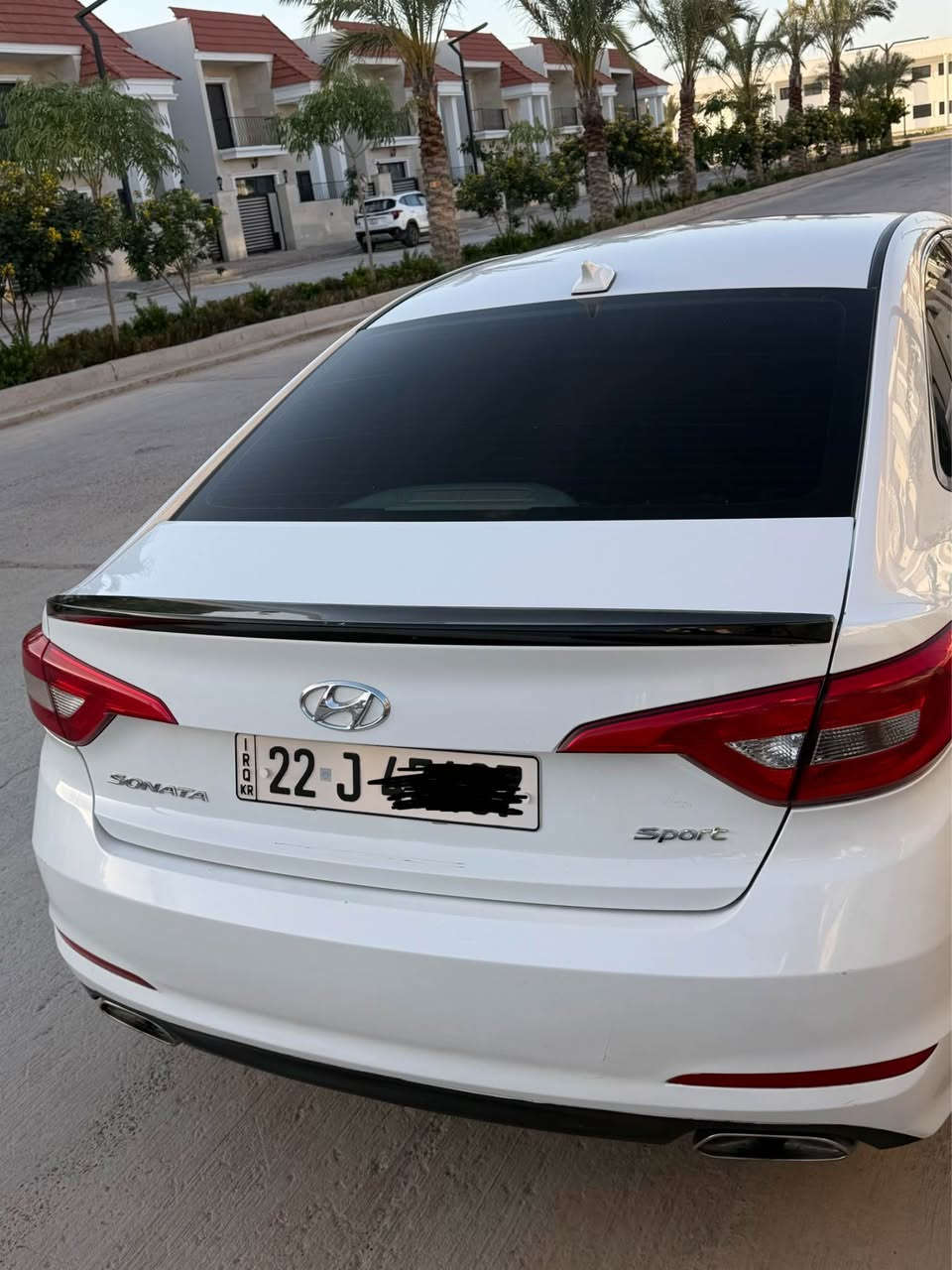 سلام عليكم

سوناتا موديل 2017

محرك 2400

رقم  اربيل. /22
بيه كتاب تضليل 80% مده سنه

ماشية 128 حقيقي 

السياره حادث امريكا بنيد 
وصبغ بنيد وشبر قماره بسبب الجراد 
وبيه بارد جاملغات خلفيه 

فول مواصفات 
سبورت
بصمه تشغيل
فتحه سقف
بصمه ابواب 
جنطه ذكيه 
شاشه تبريد 
كشنات جلد 
كشن كهربائي 
تدفئه كشنات 
لدات امامي بدعاميه
تحكمات استيرن 
وباقي مواصفات معروفه 

مكان السياره النجف 
السعر.  18 مليون. 
للاتصال.    *********** النجف, العراق
