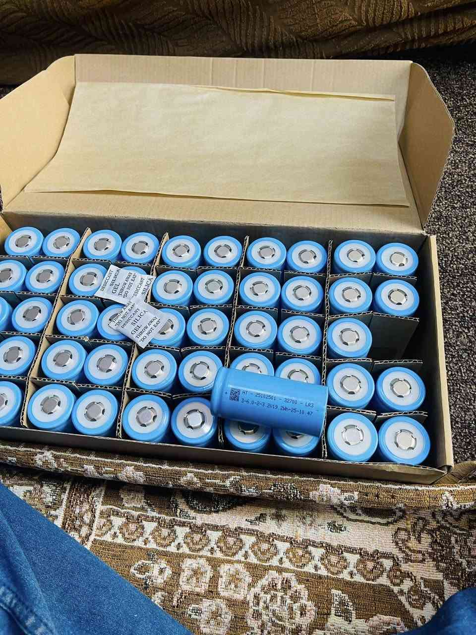 بطارية فوسفات الحديد ٣٢٧٠٠ بسعة ٦٠٠٠ ملي أمبير بسعر ٢٧٥٠ دينار ٣سي
***********
