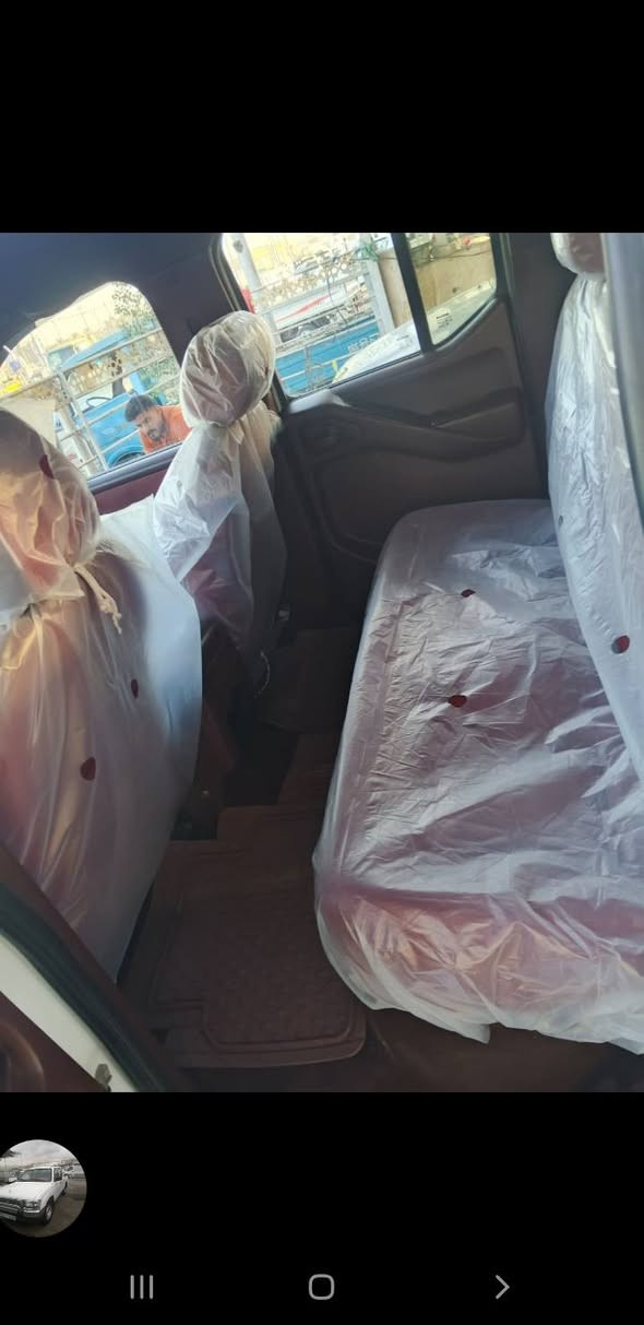 السلام عليكم أخوان للبيع أومراوس بكيه نيفارة موديل ٢٠١٣رقم أربيل سنويه نافذة سنت ١٨ سيارة جديدة كيرمكينه أكسل شاصي كله مكفول تخم تاير شرط جديد تبريد ثلج السعر ١١٨ورقه وبيهه مجال وأذا اكومراوس كيه نتراهم مكاني بغداد ***********
