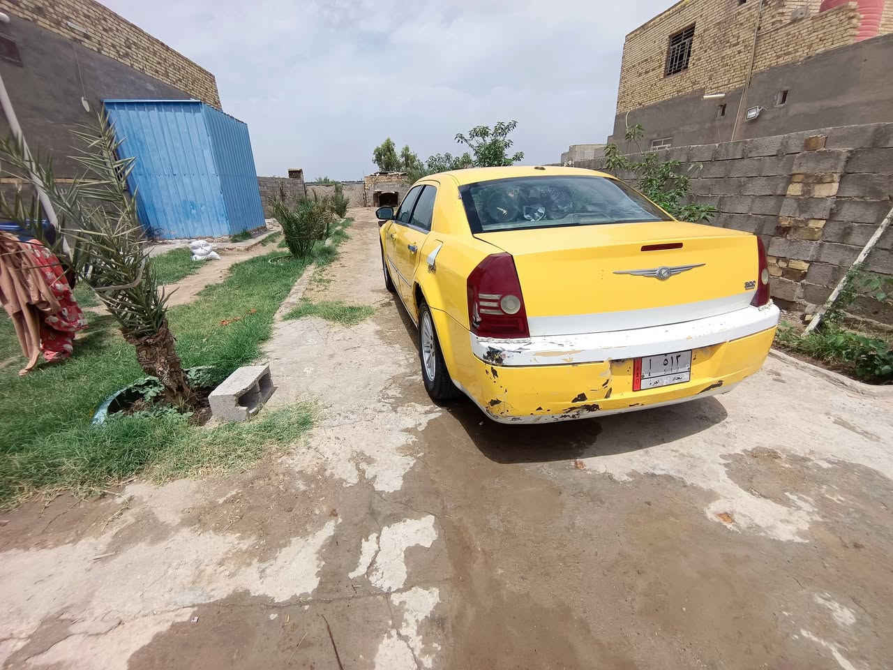 سلام عليكم سياره لفين٧خطه بصره عماره سعر 70وبيه مجال بكا لبصره***********
