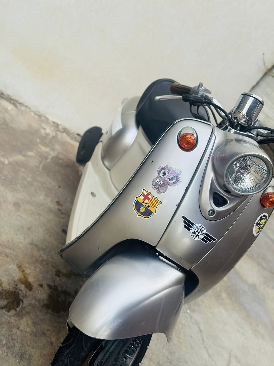 عبد حليم رمبة لوك فحل قفل اكسل دراجة كلشي بلادي بشرط نكره سلف تارات امامي خلفي جديد  استفسار ***********
