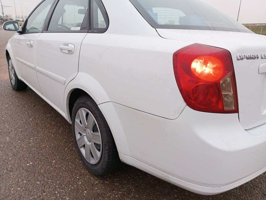 سلام عليكم اخوان.اوبترا موديل 2011 ابيض رقم سليمانية كير عادي كير و محرك بشرط مابي سرف و بخار بس جاملغ سايق صبوغ و بي مكان صغير كارت بدون دواخل سنوي جديد بطاقة بنزين موجود سيارة مال بيت طايات جديد كهربائيات كل يشتغل تبريد تدفيئه يشتغل صدر جديد سيارة نضيف خارج و داخل بشرط تحويل سعر ( 82 )بي مجال رقم موبايل 
***********
*********** كركوك, العراق
