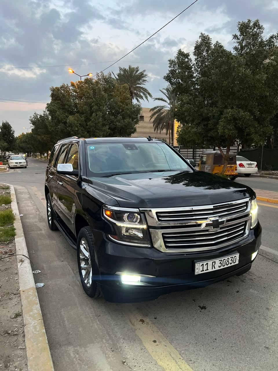 السلام عليكم ورحمة الله وبركاته 
تاهو 2015 بغداد بسمي 
هزه جديده
بيها صبغ 6 قطع تخم تاير وصدر جديد ***********
سعر 265$  فول عدا سلايت
