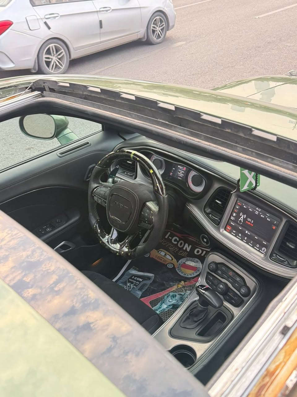 الي يدور المميز 
جالنجر  سكات باك شيكر 2023 النداء الاخير  SRT  6.4 
فول مواصفات عدا رادار
ممشى ٢٢ مايل

الحادث جاملغ وبنيد 

⭕️ بدون صبغ وبدون  ايرباك فقط تعديل على بارد

⭕️ اضافه
داون بايب 
وسطيات Slp
ستيرن كاربون فورجد اصلي
اناره محيطيه 

فجوج برمبو بلادي امامي ٦ بستم خلفي ٤
فتحه سقـف 
نقطه عميـاء وهيتر بل مري
خزن مقعد السايق 
ستيرن تدفئه
كشنات تدفئه وتبريد 
كشنات جلد وكنتارا ومختومه 🐝 
صور الحادث مرفقه
للاستفسار خاص او اتصال
***********
