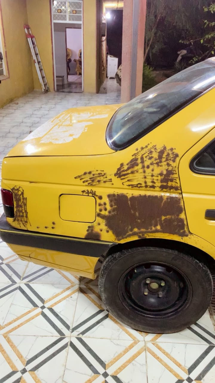 سلام عليكم بيجو 405 موديل 12 لسياره كدام لعين نضيفه بس لضربات بلصور مبينات وخباس تلكيط تحويل مباشر مكانها بغداد مدينة الصدر سعر 30 وبيها 
 اتصال+واتساب /***********
