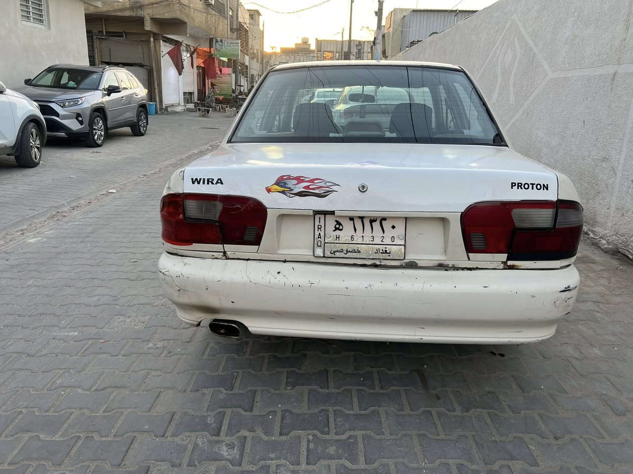 السلام عليكم بروتون موديل ٢٠٠٤ للبيع والمراوس السيارة جاهزة كير ومكينه مكفولات صدر جديد شاشه سنتر لوك السعر ٤٥ وبيها مجال مكان بغداد الحريه للاتصال ***********
