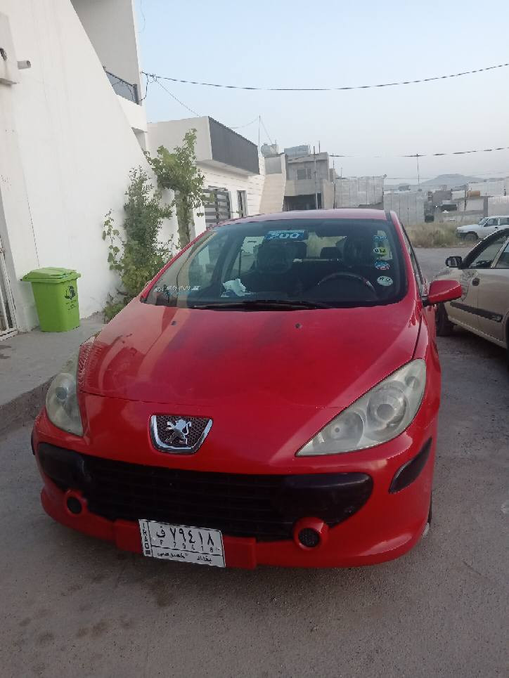 بیجۆ 307مۆدیل 2005 بۆ فرۆشتن رەقەم و سەنەویە بێ بۆیاخە گێڕ و مەکینەی بێ عەیبە نرخ 43  گەلا  ژم *********** السليمانية, العراق
