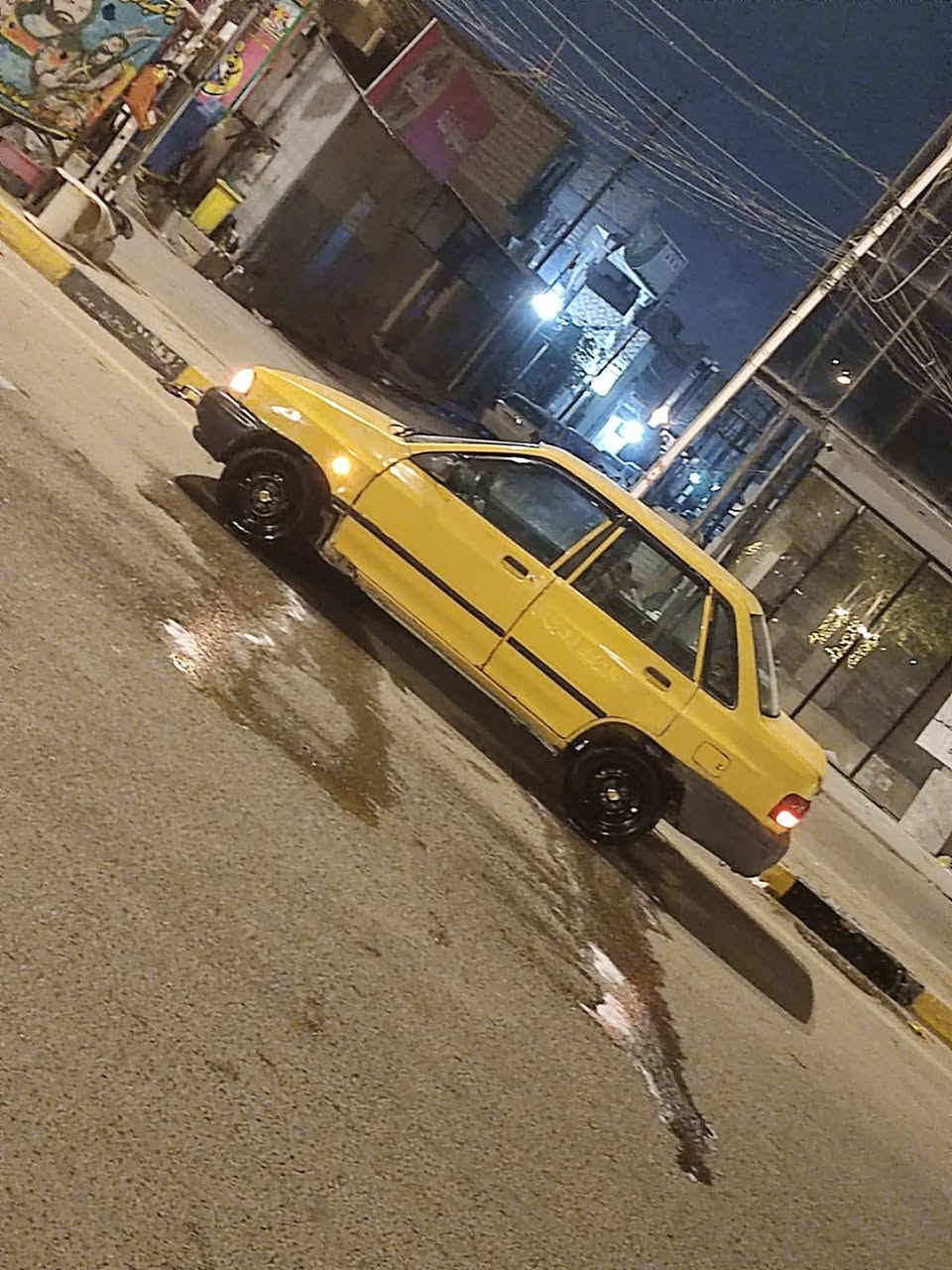 السلام عليكم سايبا للبيع مديل ١٥ رقم انكليز بغداد مكفوله فقط جاملغ جهت السايق شوه مكصوص مصفره هيه وغرامه السيارة بالنجف وراعيه بالنجف استفسار اتصل *********** سعر ٢٤ وبيه مجال
