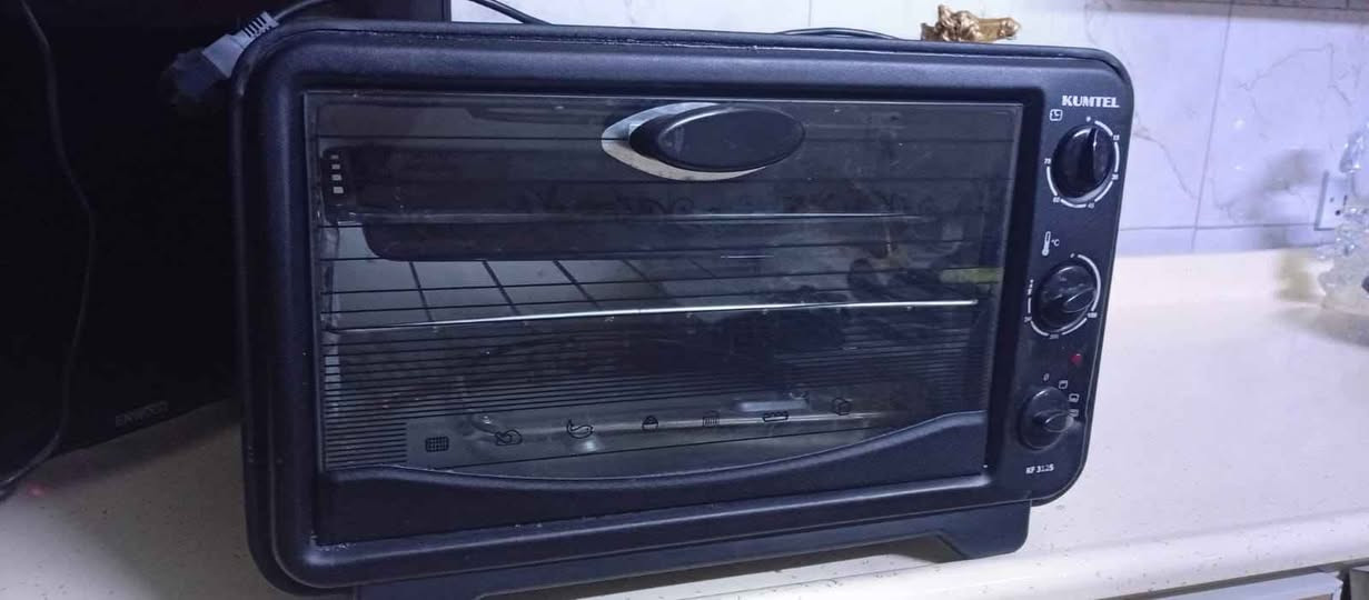 ثلاجة مستعملة حجم وسط مو كبيرة 
اوفن شغال 
عنواني بغداد حي أور بغداد, العراق


**إذا كنت صاحب هذا الإعلان وتريد حذفه لأي سبب، رجاءا أرسل رسالة إلى الدعم الفني**