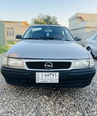 استرا ١٩٩٥ • قفل مركزي • تاير جديد