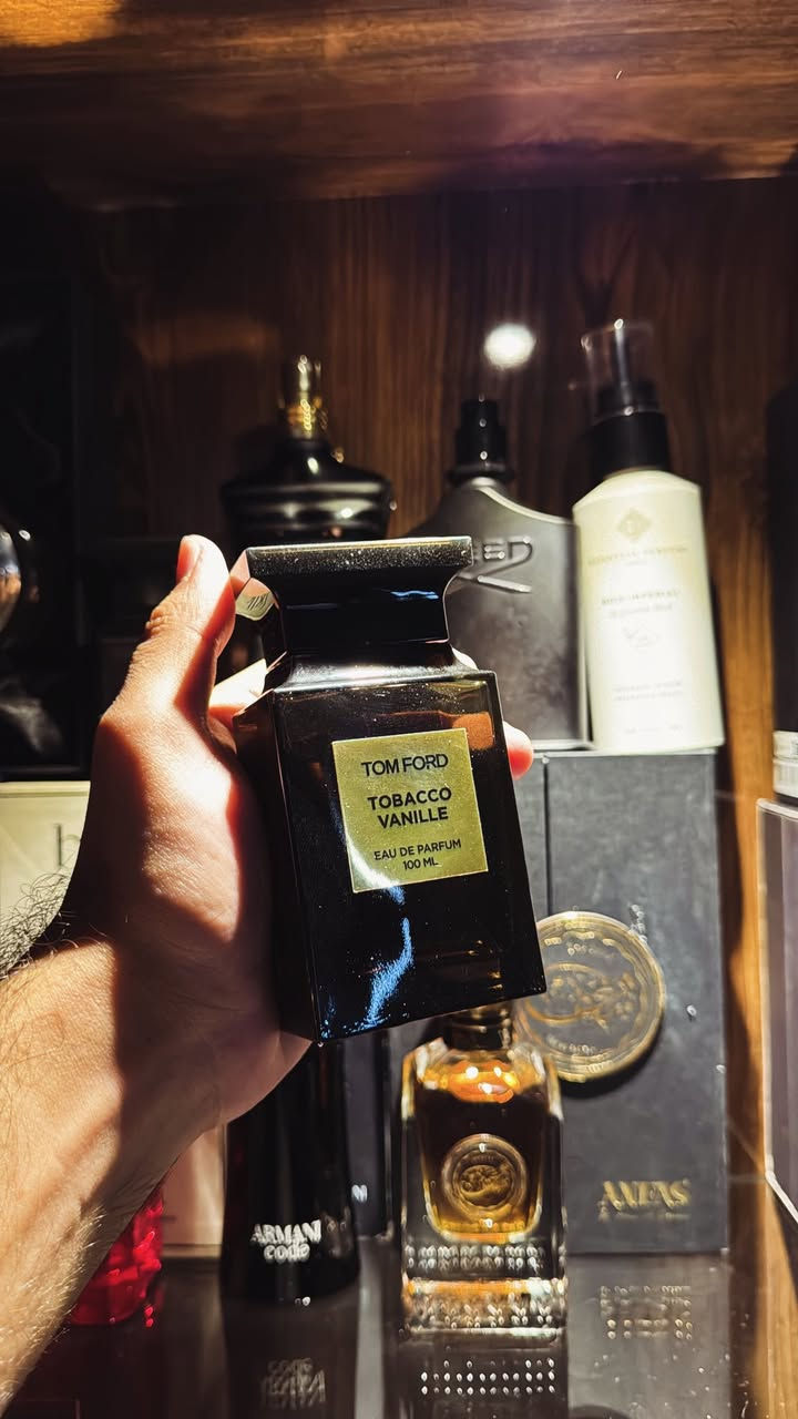 يا الله 
اربع عطور اصليه للبيع 
توم فورد توباكو فانيلا 100ml مستخدم 15ml الى 20ml 
350 الف مع العلبه 
توم فورد عود وود 50ml  مستخدم جم رشه بدون علبه 
250 شامل التوصيل 
كوتشي كلتلي الكسير 60ml مستخدم 1ml بدون علبه 
125 الف شامل التوصيل
دمارلي سيدلي 125ml مستخدم 15ml او 17ml مع العلبه 
235 الف شامل التوصيل


**إذا كنت صاحب هذا الإعلان وتريد حذفه لأي سبب، رجاءا أرسل رسالة إلى الدعم الفني**
