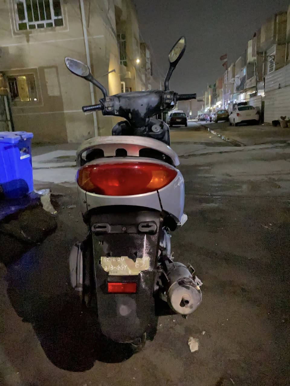 السلام عليكم عندي بريز  نوزل لايت ناصي رمبه كفاله عامه برغي ما مفتوح بيها  كله بلادي كامله مكمله كلشي شغال مكينه ناعمه كهربائيات شغاله نكره سلف باي وقت  تجي وتشوف بعينك رايدها ب٧٥٠ وبيها مجال بسيط للتواصل *********** مكاني الشعب
