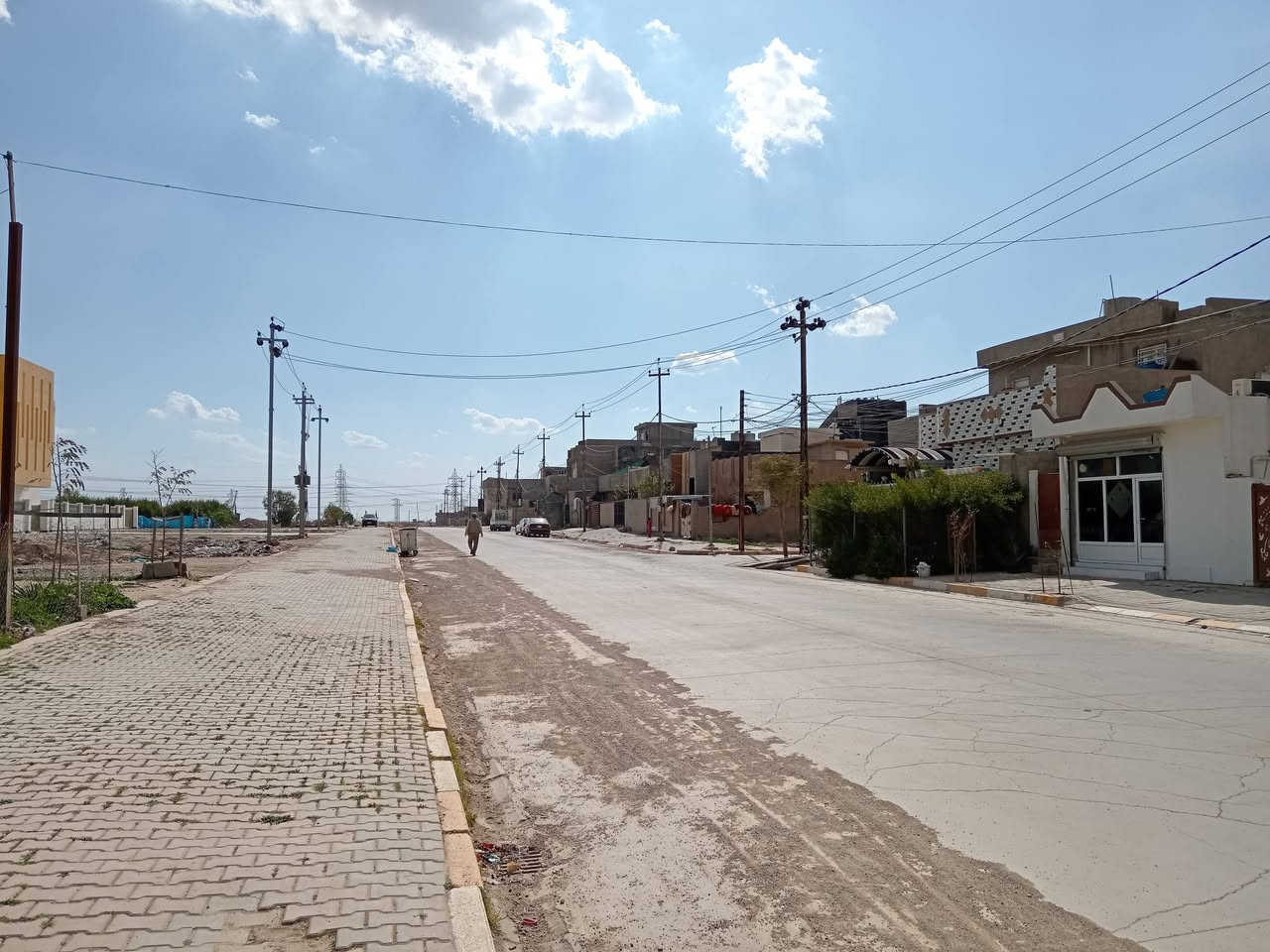 قطعة أرض شبه تجاري طابو للبيع
موقع مميز على شارع عريض 
المساحة / ١٤٠ متر
الواجهة / ٧ أمتار في ٢٠ متر
العنوان / كركوك شركة طارق قطاع ٧٧ مقابل المستوصف
السعر / ٦٦ مليون
للاتصال / ***********
