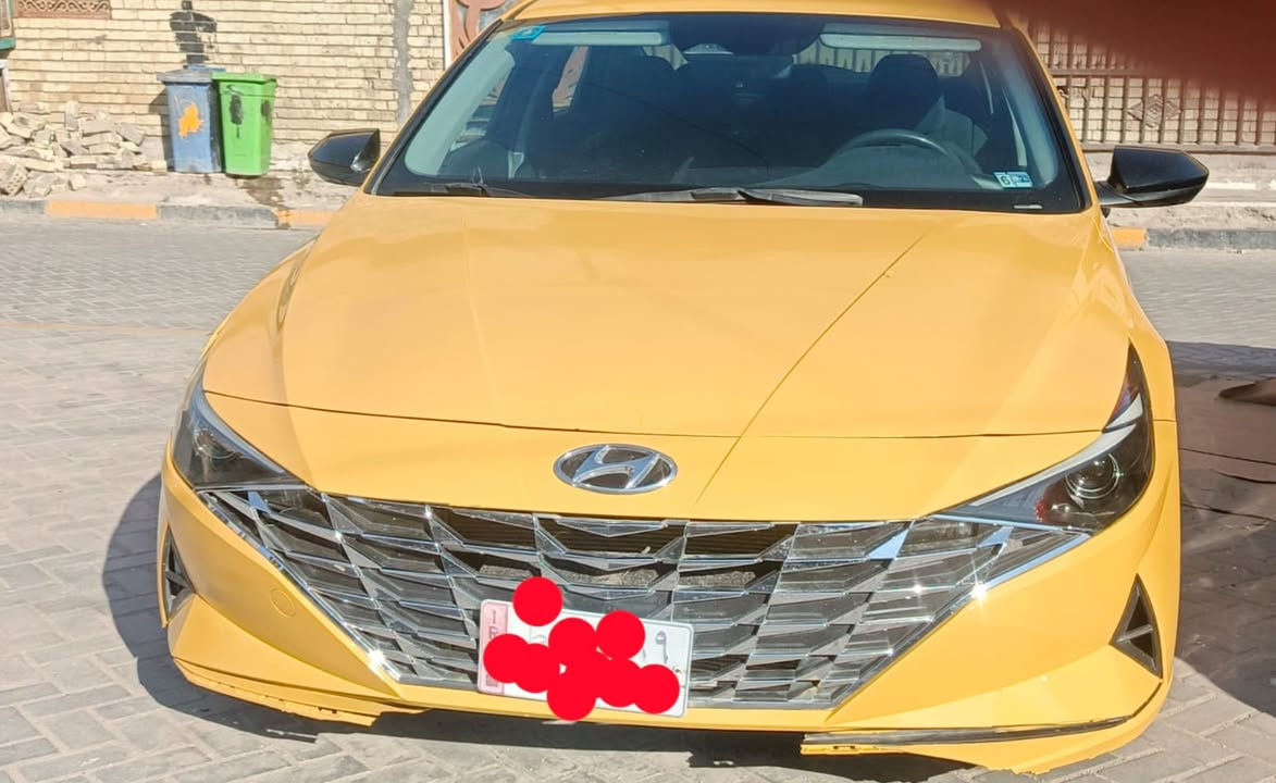 السلام عليكم السياره مديل 2021باسمي تحويل ثاني يوم مكينه ألفين تبريد شغال مصفره هيئه وغرامات السياره جديده بس يرادلها ترتيب دعاميات رادارات بسمه السعر 132 وبيها مجال الرقم ***********

