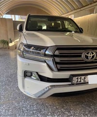 لاندكروز GXR • ٢٠١٨ • ماشي ٩٠٠٠٠