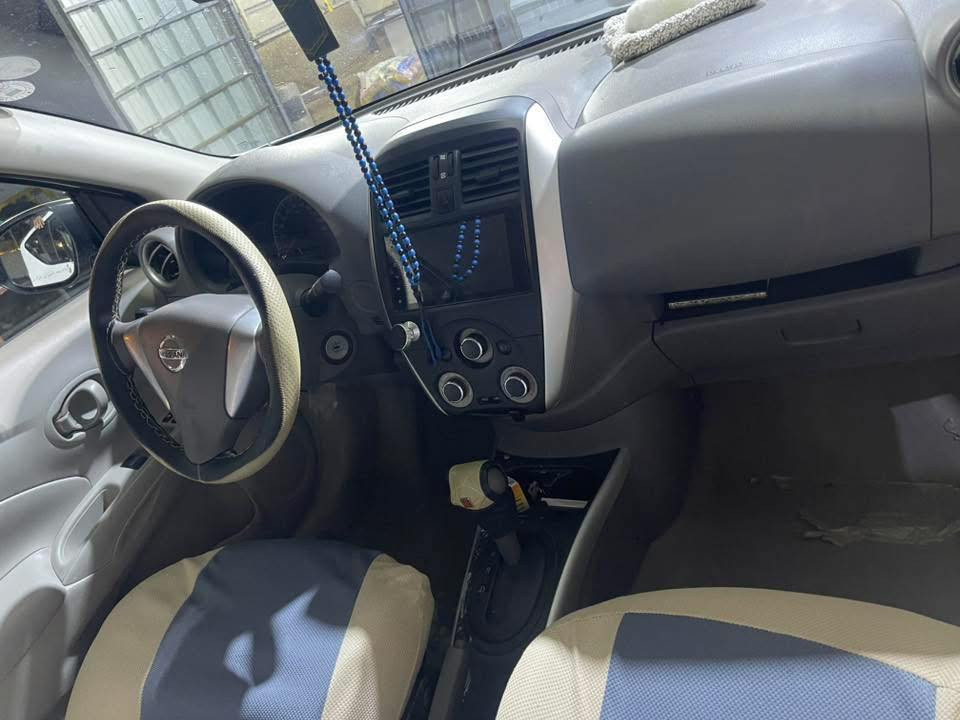 السلام عليكم بيع مستعجل نيسان سني مصري موديل ٢٤ ماشيه ٥٧ شرط تحويل والي يكلي مو هندي هذا غبي لان ماكو فرق بينها وبين الهندي الله شاهد سياره نظيفه بس هاي الملاحظات البسيطه جدا وموضحه بصور عارضها ع ١٢٠وبيها مجال للناس الشرايع مكاني السيديه أو المنصور غير موجود ع فيس وهذا رقمي
‏***********
