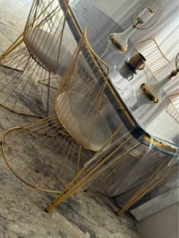 طاولة سفرة • ٤ مقاعد • رخام ذهبي