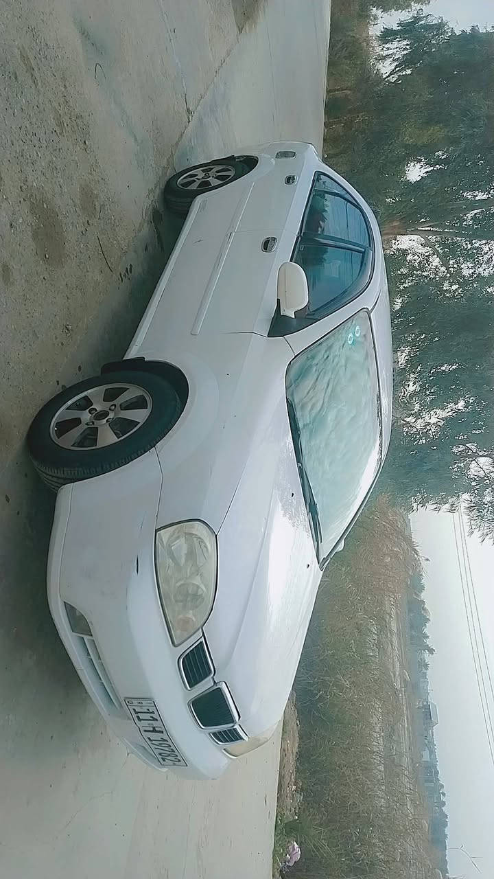 اوبترا 2004 رقم بغداد بأسمي سنويه لل 29 رقم دولي هزه جديده كير ومحرك حاويه لا تبخير ول تنقيص السياره كامله مكملة ويل كب الأصلي + تخم تاير جديد. بيهه طخه بسيطه بالبدنه مابيها اي دواخل سياره بالحقيقه احلى من الصور السعر 57 وبيها مجال عنواني ديالى  بعقوبه تقاطع الساده ***********
