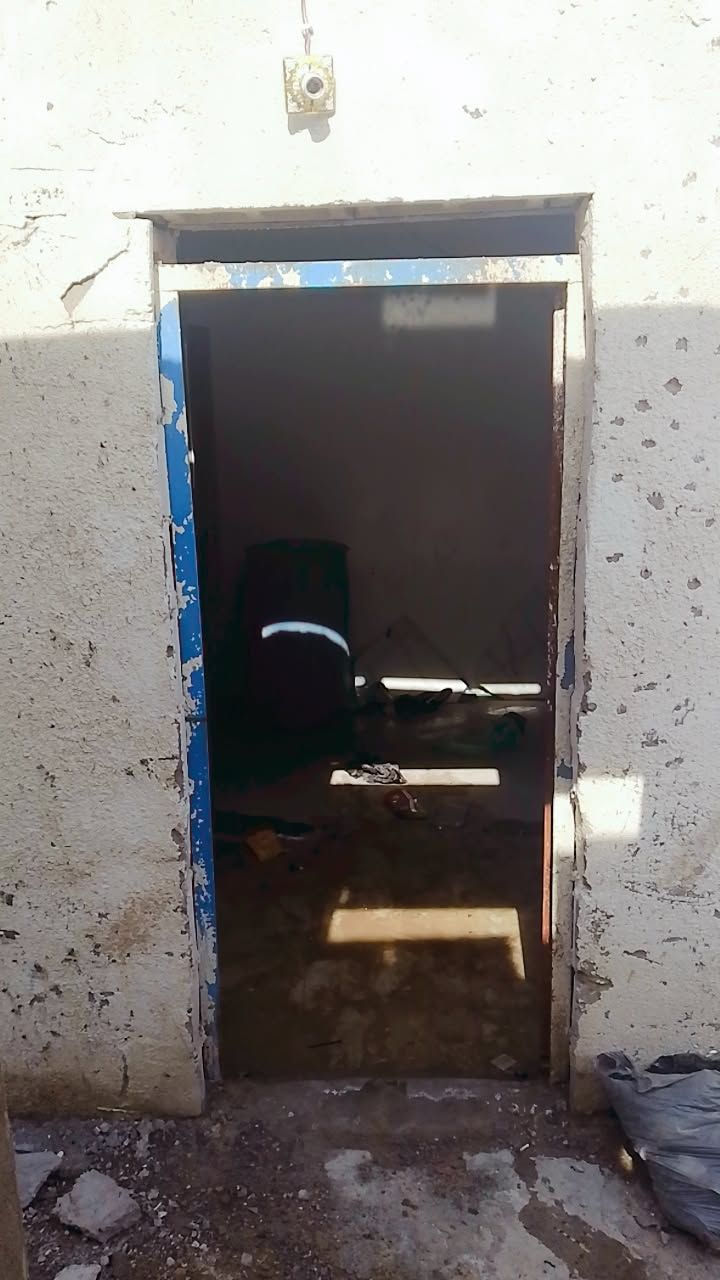 السلام عليكم بيت للييع مكانه ب ابو الخصيب حمدان انه دلال نوع عقار البيت سند 25 ويتعهد البايع بكافه الرسميات البيت مساحته80 السعر 14مليون عراقي صاحب البيت مستعجل ع البيعه مالته بي مجال قليل يحتوي البيت ع غرفتين صاله ومطبخ ودوانيه بعدها ماكامله وصحيات داخليه وخارجيه البيت الجوا كله كامل ماعدا الدوانيه بيها شغل للتواصل واتس اب شريحه ع الرقم ***********
