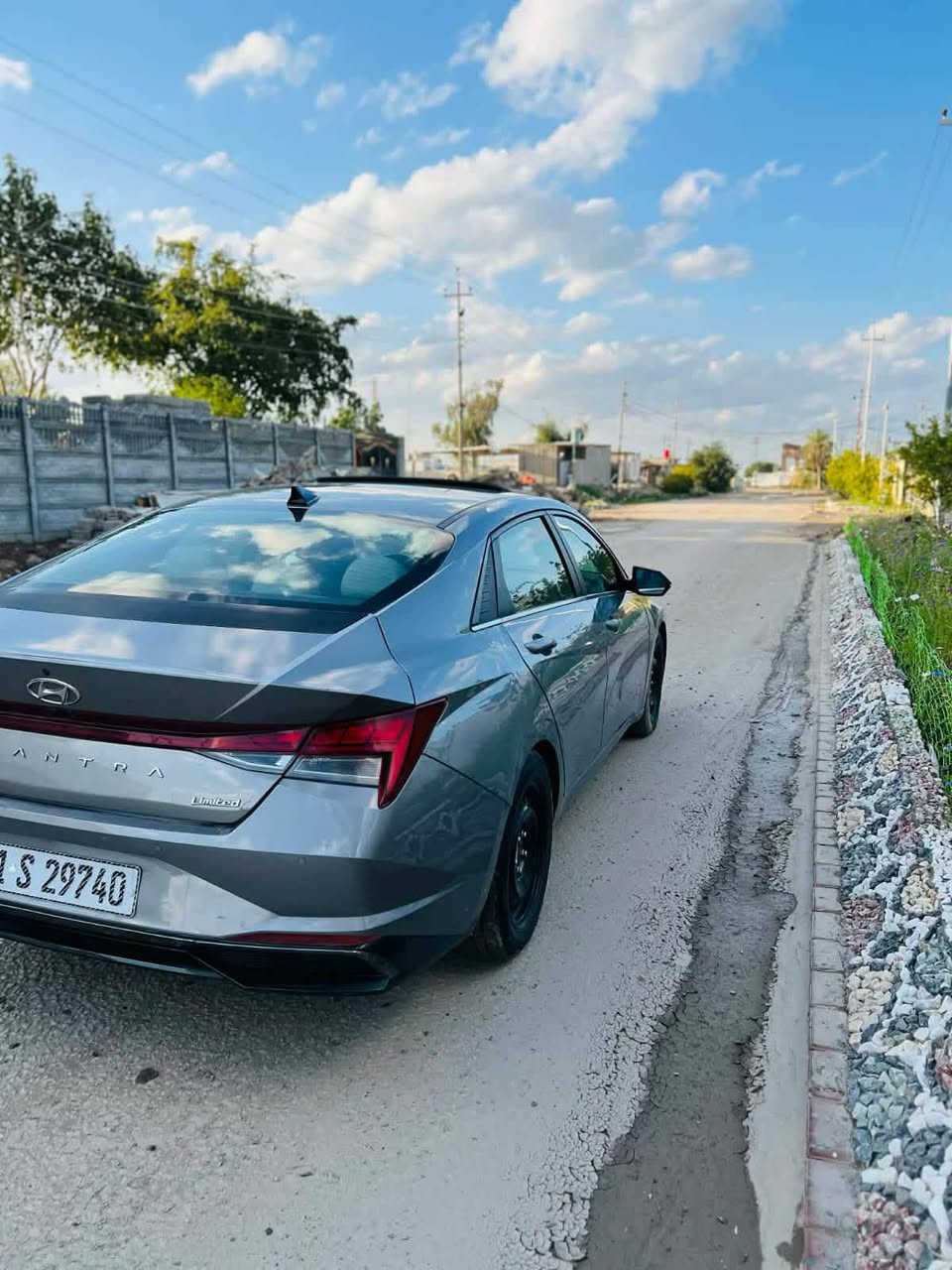 النترا موديل ٢١فول مواصفات ١/١ حادث بس قبق الجنطه ايرباكات كلها سليمه تشغيل ع بعد فتحه رادار امامي وجانبي                   السعر (150) وقابله للتفاوض 
مكان السيارة بابل ناحية النيل السيارة بأسمي تحويل ثاني يوم ملاحضه اني مكلف بالنشر اتصل ع رقم

***********
