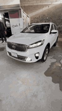 سلام عليكم للبيع سورنتو 2020 خليجي فول 1/1 كفاله بيه جاملغ مفتوح فقط ماشيه 75 الف شراي اتصل *********** مكاني ذي قار الرفاعي 
السعر$245 وبيه مجال
