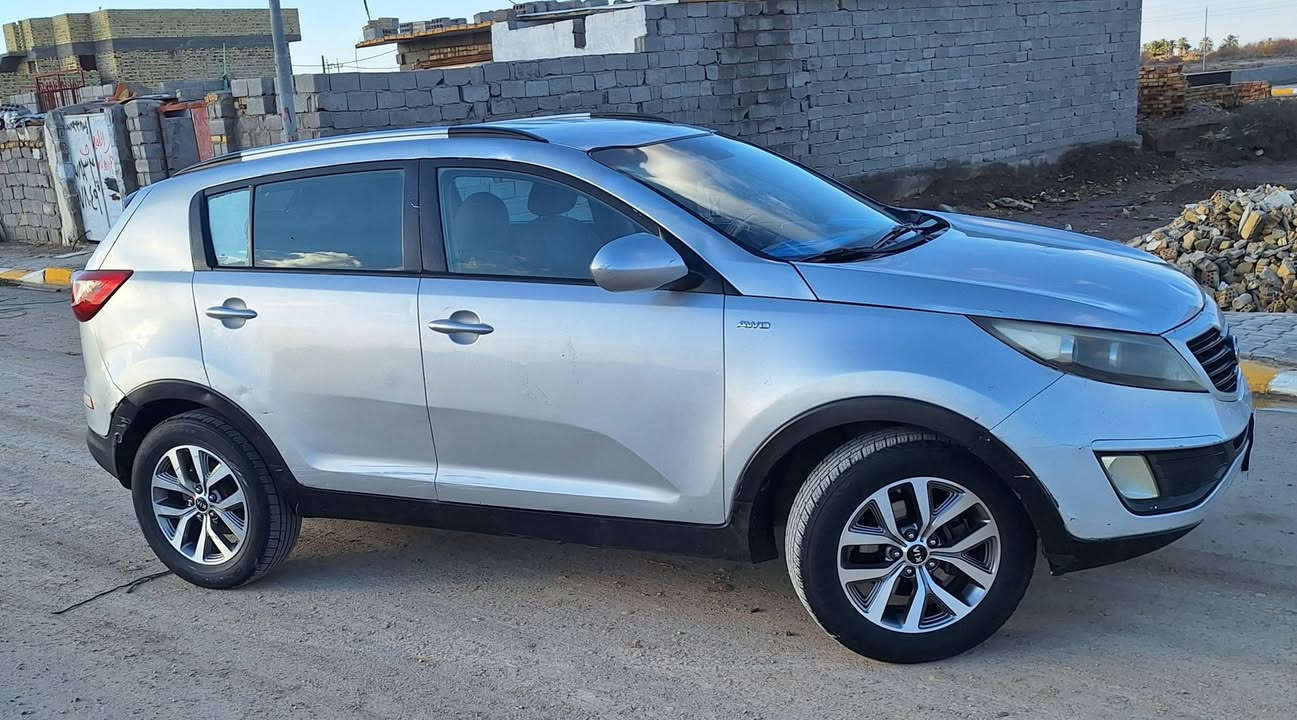 السلام عليكم
كيا سبورتج مكصوصه مكينه 2400 مكينه وكير بشرط تخم تاير السياره نظيفه جدا وحلوه وتخبل السياره ادوات مكصوصه ومتومه على سياره محتركه طبق الاصل شرط المداور رقم قادسيه يعني اديرها بسمك الي يشتريها انطيه المحتركه وياها 
السعر 70 وبيها مجال للطيبين 
للاستفسار الاتصال ***********
