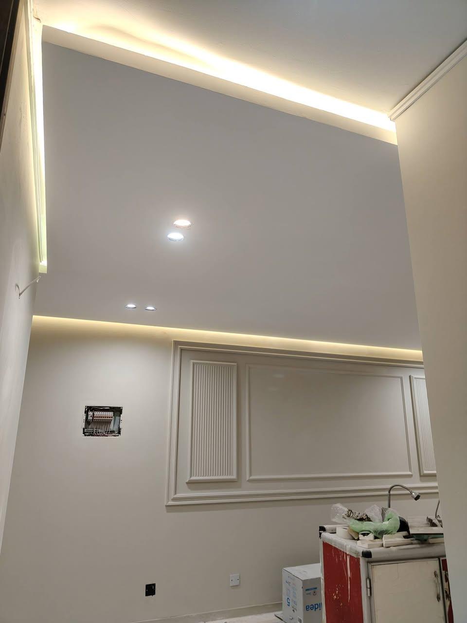 المصمم حسن 
اخليك بعيوني بس اهم شي تحترم شغلي 
شغل درجة اولى تريد اعرف 🔥
اسعاري هاي و شغل بي ضمان و يرضي الله ❤️🌹🔥
اسعاري هاي حق التعب و العمل حبايبا رجاءا لحد يعلق ميعجبك براحتك 😇
اني رجل اريد اعيش بكرامة و اشتغل شغل يسوي براسي خير 
مو الزم شغل  و جني طالع يومية 🌹😇🌹
‎ 
‎الديكورات و الاصباغ
‎متر بوكس 50 شامل صبغ جوتن او فاوري  و إنارة  
‎متر ركم (فلات)  60الف شامل صبغ جوتن او فاوري  
بدون انارة فقط تثقيب 
‎
‎ ديكور سقف كورنيش إنارة 
‎المتر ب ٢٠الف 
‎شامل الإنارة و صبغ جوتن 
‎
‎سد جوينات شقة بالكامل 800 الف 
‎
‎ 
‎ديكورات بكل انواعها بديل خشب بديل رخام بديل صخر 
‎ورق جدران و احجار و زجاج و كل انواع ديكور اصبغ شقتك باحسن اصباغ و كادر مميز 
‎الصبغ 
‎صبغ كامل للشقق (جوتن و فاوري)
‎100متر 850الف
‎120متر 950الف
‎140متر 1100الف
‎صبغ مرجان
‎100متر700الف
‎120متر 800الف
‎140متر 900الف
‎
‎للاستفسار
‎***********
‎***********
‎
