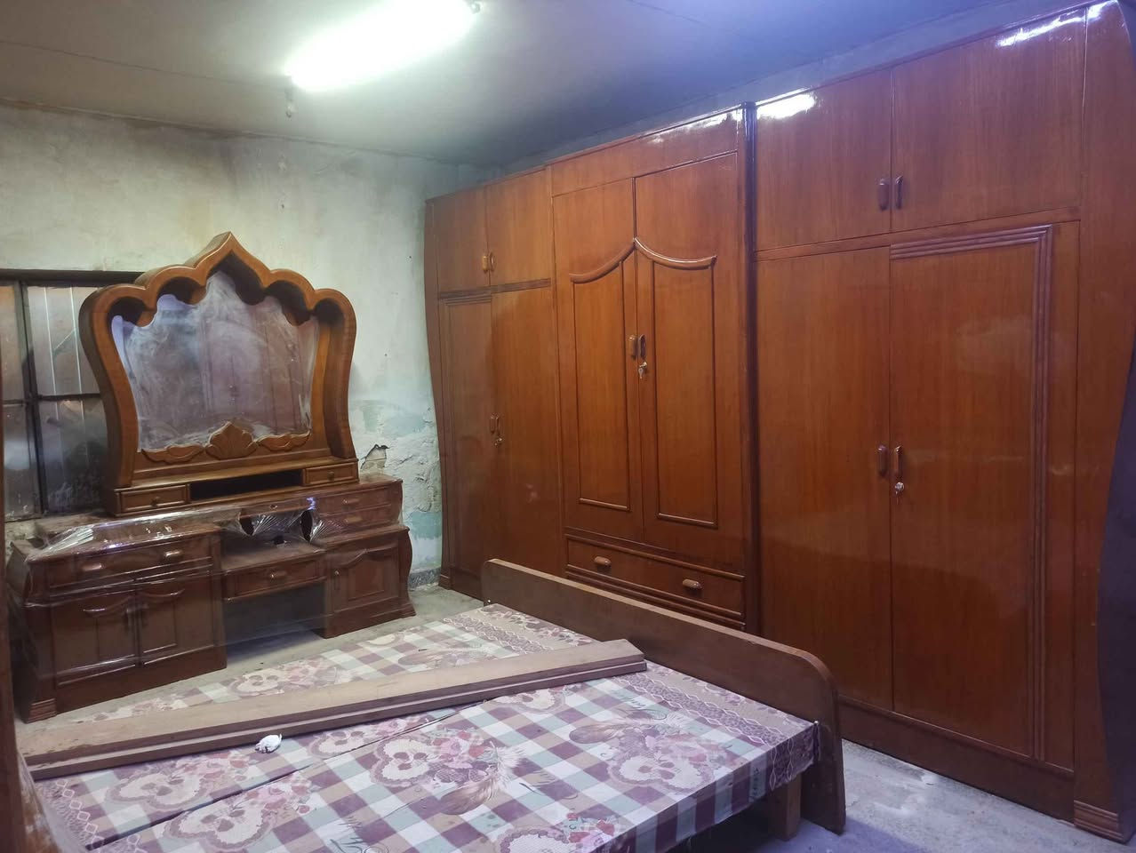 غرفه صاج بورمي شغل ثكيل تسكام. نضيفه كل ضرر. مابيها. ***********واتساب المكان بابل الثوره ترهم مراوس هم حلة, بابل
