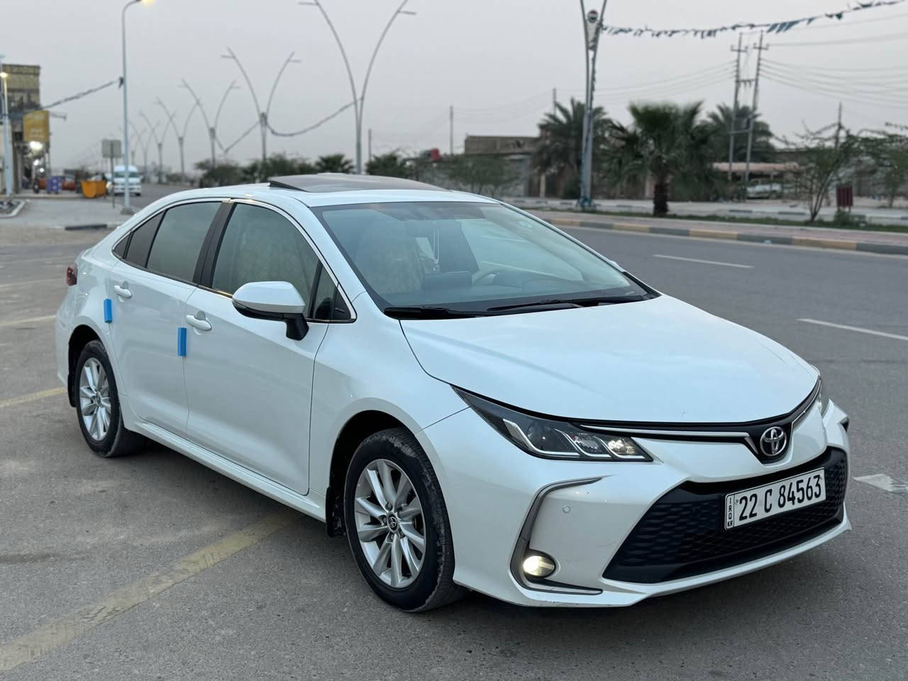 للبيع كورلا موديل 2023 وارد خليجي ساز فول  مواصفات فتحة مكينة 1800 ماشية 53 km كفالة عامة من الضربة والصبغ ما عدا صبغ في الصندوق وبارد قليل في باب الصدر تعديل BDR سبير ما نازل تخم تاير جديد السعر 170 وبيها مجال مكان البصرة الزبير الاستفسار ***********
