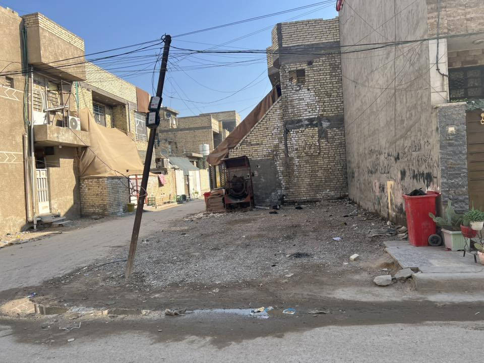 السلام عليكم كاع 50 متر واجها 5 نزال 10 ب2/9 ركن على شارع عريض اخوان اذا مو شراي لتتصل  وتنطي موعد وتخلف وتساب ***********
