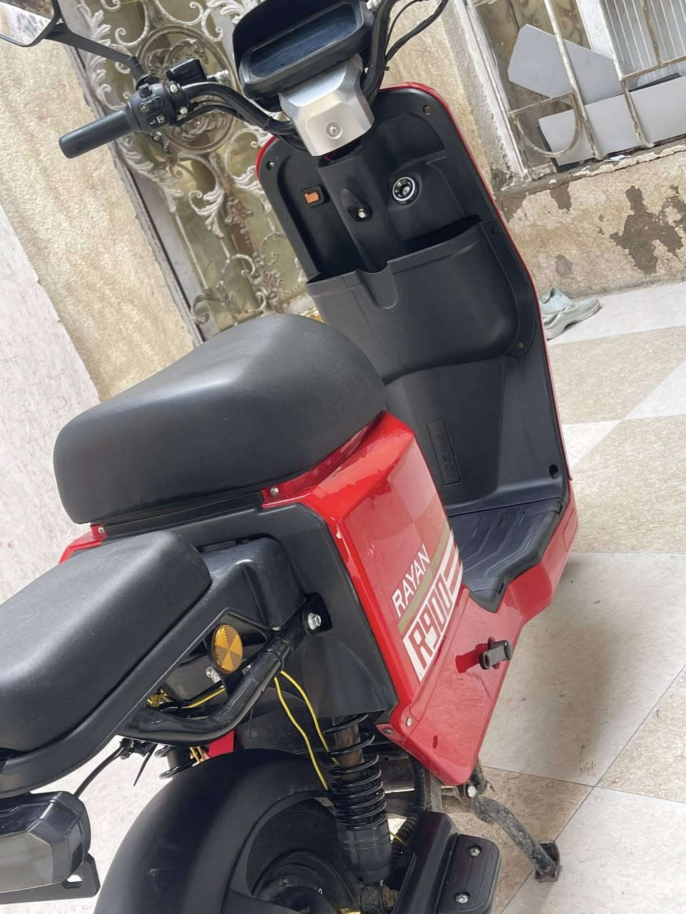 دراجه R900
نوع الشركه ريان

بطاريات خمسة دبل ريان اصلي 28امبير

3نمر سرعه 85 كله حقيقي شرط 

دراجه رياضيه بل كامل من دبلات ودسكات

حجم الملف 1800 

بريك امامي خطين

دراجه غنيه عن التعريف

مديل 2026

السعر 525وبيه مجال  .  للعلم مشتريه ب675 قبل شهر ونص 

الرقم ***********بس واتساب شغال 

المكان بصره حي لاصدقاء
