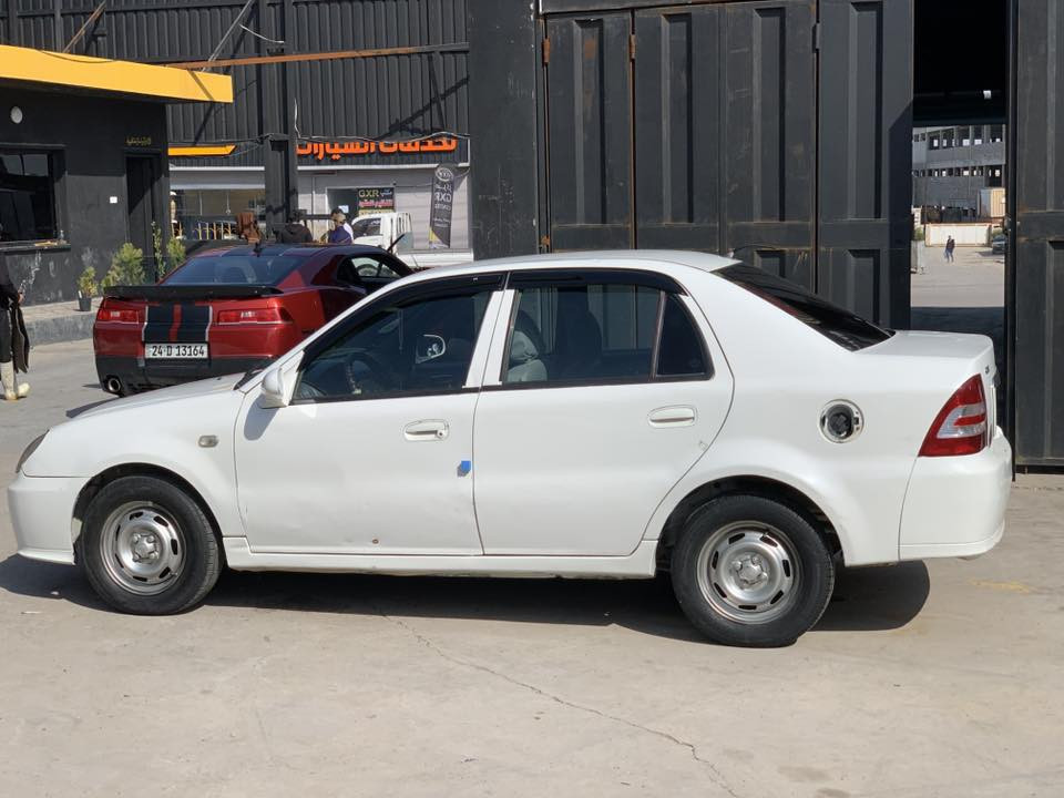 السلام عليكم
سعرها 45 وبيها مجال بسيط 
للبيع جيلي سي كي 2013 كصة قديمة
محرك صرف
كهربائيات كله شغاله
رقم نينوى مسطرة هزة جديدة شرط تحويل
بدون صبغ  فقط مكانات بارد بدون دواخل 
للاستفسار ***********
