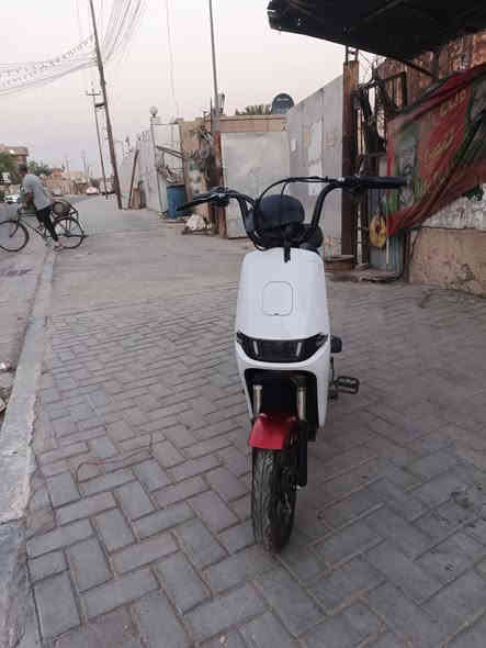 سلام عليكم دراجه شحن حجم 14دراجه جديده كامله مكمله ملشي مابيه بس رايدله باتريات خربانات المحافضه البصره 
المكان المركز البصره
الهاتف ***********
السعر. 110وبيه مجال
متواجد بس واتساب ومن تجون انطيكم رقم غير وتتواصلون وياي
