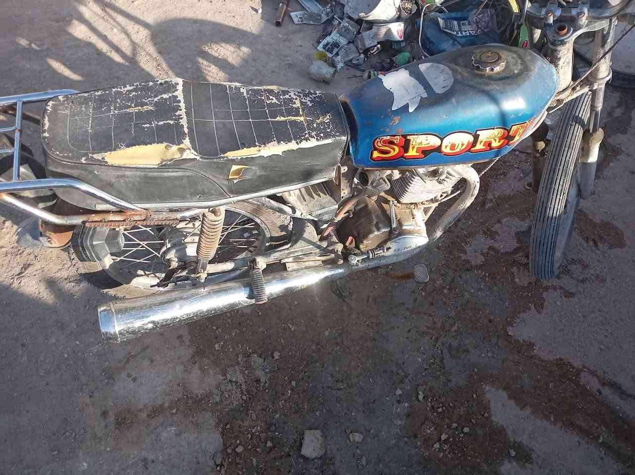 السلام عليكم دراجاه البيع وراق ضايعه عندي  السعر ١٥٠الف مكان كربلاء ***********
