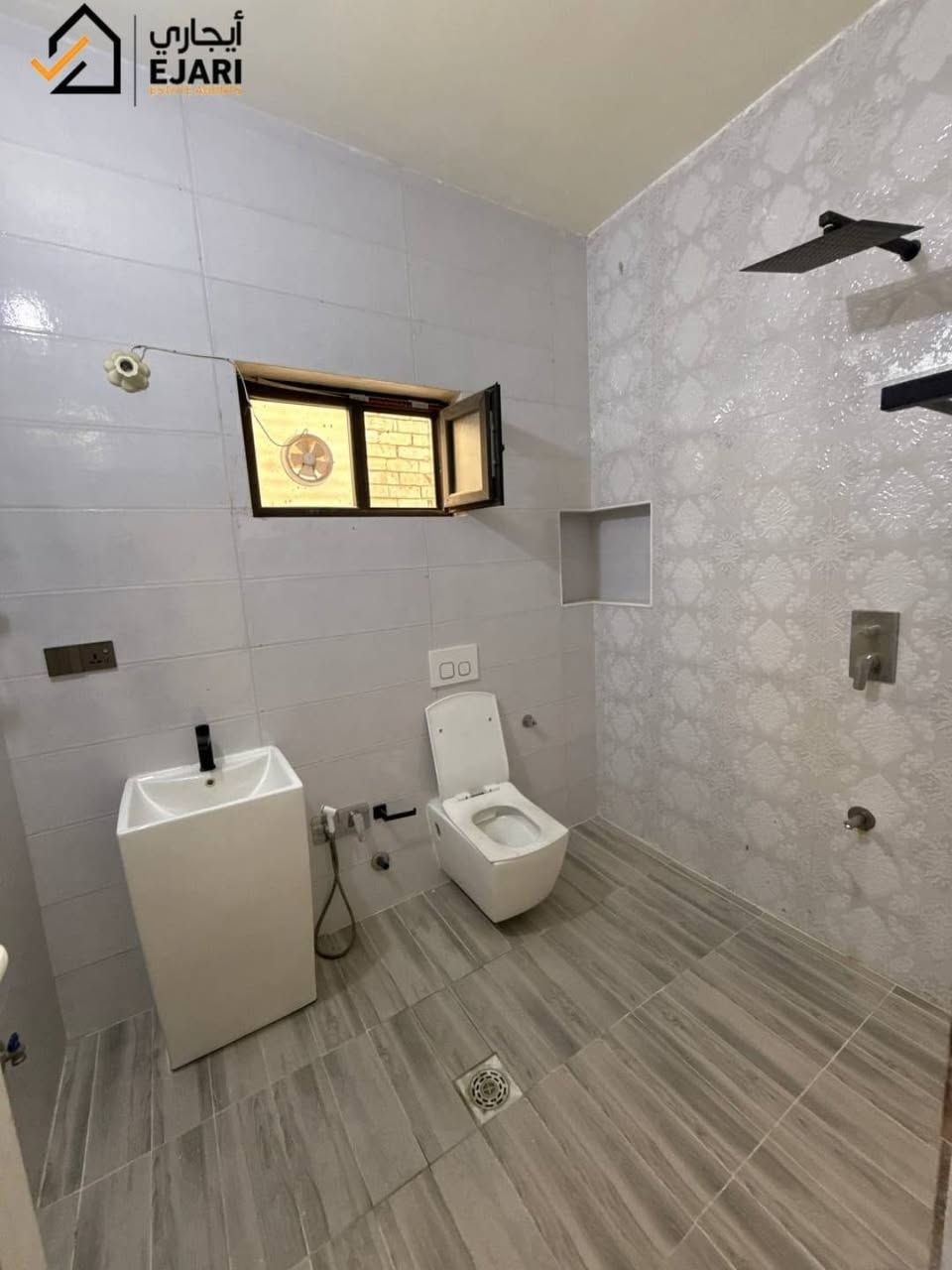 اعلان ايجار
Ejari  إيجاري 
يوجد وحده سكنيه في منطقه حي الخضراء بناء حديث مستقل طابق اول فوك الارضي مساحه ١٥٠ متر 
يحتوي غرفتين +صاله +مطبخ +حمام  +بالكون +يوجد مكان وقوف السياره 
للاستفسار ***********
اذا مهتم بالسعر اكتب رقم 22 سوف يتم الرد عل الخاص 
نقدم خدمه  اداره العقارات جميع مناطق بغداد في حاله انك مشغول او امسافر وماعندك وكت اتابع البنايه او اي عقار يمنه الحل ايجاري بديل 
يلبي طلبك وانت مكانك بطرق حديثه 

او زيارتنا الى موقع الشركه في حي الجامعه الفرع مقابيل كليه الاداره والاقتصاد فرع مدرسه المباهج👇
 https://maps.app.goo.gl/uwkk4QPYd5EgivjP8?g_st=iw

 للمزيد من العروض يمكنكم الانضمام قناه التلكرام👇
https://t.me/omarEjari

وتساب 👇 فقط رسائل 
https://iwtsp.com/9647710000680

 التيك توك 👇
https://www.tiktok.com/@ejari86?_t=8V089pzmx7t&_r=1

 قناة  YouTube 👇

https://youtube.com/channel/UCPxpJjtiuOb1RoTmh_X9cZQ

#iraq #baghdad #kurdistan #iraqi #تجاري #property #investment #openhouse
#propertyinvestment #luxurylifestyle #apartment #sold #rent #apartments
#عقارات_المنصور #للايجار #ايجار #مجمعات #شقق #إيجاري #الجامعه #القادسيه #الجادريه #اليرموك #الداوودي #تجاري  #الداوودي #كراده #الجادريه #بغداد
