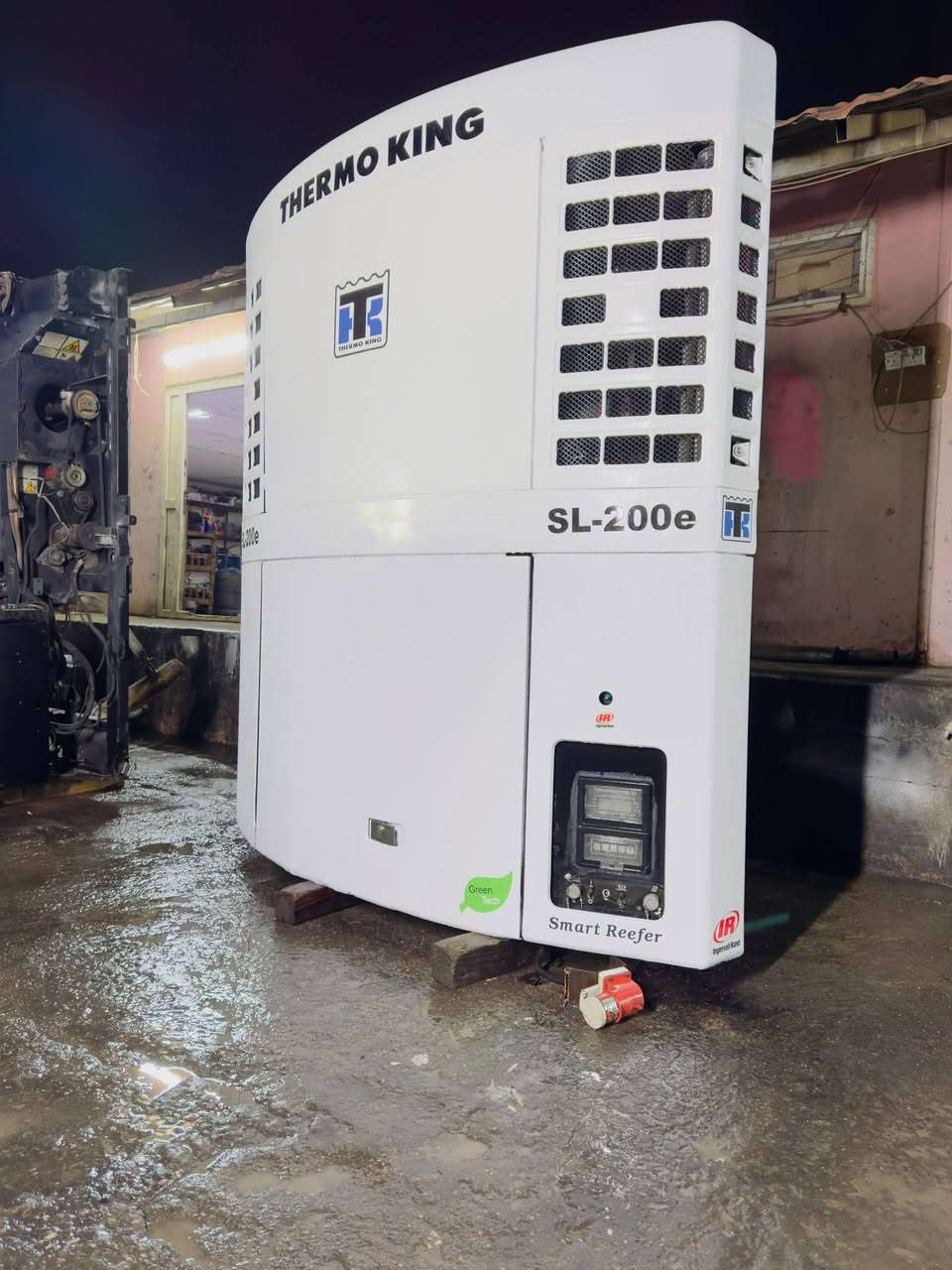 متوفر جميع انواع أجهزة تبريد 
العنوان زاخو ساحه دلو 
***********
