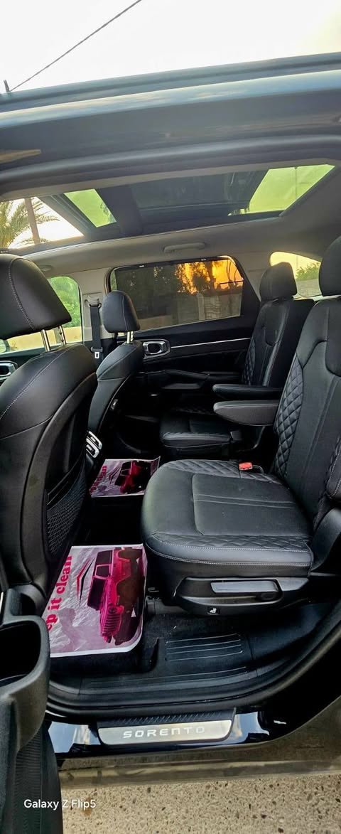 سورنتو 2023 فولSX برستيج  يعني فول الفول سياره منفصل سياحي سياره تيربو مو العادية ماشيه 35 مكانها بغداد زعفرانية 
حادث جاملغ وشويه بل بنيد بدون دواخل بدون ارباك  

سياره رقم بغداد بسمي هزه ورقم جديد فقط تحول
 
  السعر مناسب 23500$مجال بسيط يعني 235ورقه 
  
***********زين 

***********اسيا
المواصفات 
1بصمه ابواب وتشغيل وصندوق 
2 بانوراما 
3 كشنات جلد 
4 شاشه كبيره لمس 
5 محرك 2500 تيربو طياره 
6 حساسات امامي خلفي
7 كاميرات 360 درجه اربع كامرات
8 كشن كهرباء والخلفي ايضا كهرباء 
9ثلاث  عدسات زنون عالي وناصي 
10 لدات
11 اطفاء ذاتي 
12تشغيل لكاميرا 
13كشنات تدفئه 
14ارباكات عدد ١٠
15 تشغيل عن بعد 
16 خمس انضمه قيادة مع نضام ثلجي 
17 كير ٨ سرعات 
18 اشاير مري
19ويل كب 20 بلاك اسود
20 مخارج يو اس بي حت بل كشنات 
21 اوتو هولد 
22 رادار من تفتح لابواب 
23رادار بل شباك لامامي مانع تصادم 
24قيادة ذاتيه
25 رادرات خلفي تتوقف تلقائي 
26  نقطه عمياء 
27 كشنات منفصل سياحي
28 تحكمات فول
29 حساسات اطارات ومطر وغيره 
30 شاشه صغيره لعرض لعطلات 
31هند بريك بصمه 
32 صندوق كهرباء
33 فور ويل 4×4 
34 تدفئه كشنات وستيرن 
35 تبريد كشنات
36 اشاره تشتغل كامرا بل دشبول 
37 داخل اسود 
وباقي المواصفات ماتحضرني وبل عافيه عل مشتري مقدما
