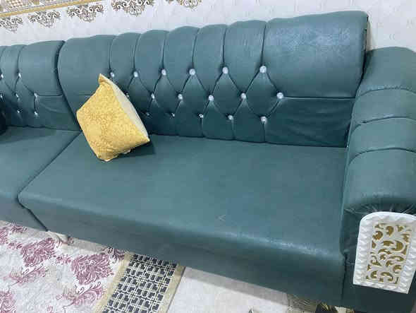 ديوان للبيع يتكون من جمس كراسي استخدام اقل الاربعة اشهر نظيف كلش اخو الجديد 
مكاني ديوانية دور النسيج 
هذا رقمي ***********الشراي بي خير ويدلل
