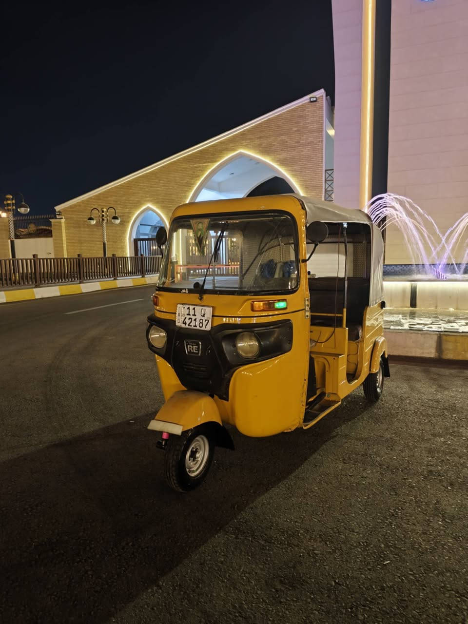 سلام عليكم ٢٠ رقم سنويه التكتك خير من الله   لسعر ٧و١٠٠ وبيهه مجال فقط للدوس مكان زعفرانيه رقمي***********
