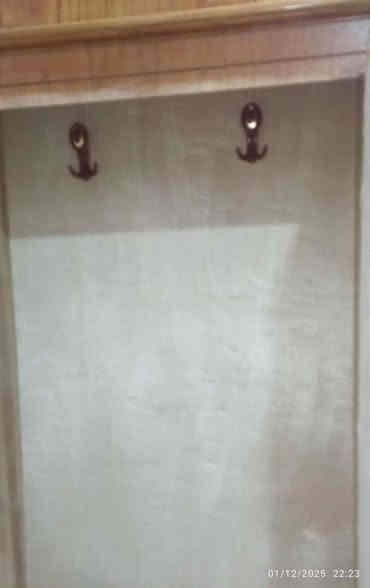 مكلفه بالنشر
بس هذا مو كنتور زاويه مال ملابس 
السعر 70 الف
العنوان قرب مطعم الصياد
الاتصال عالرقم 
***********
