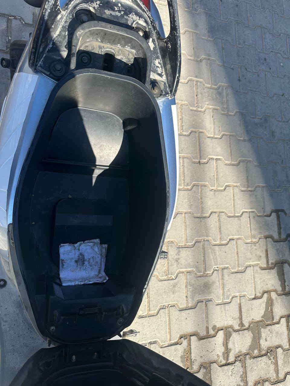 سلام عليكم دراجه فله للبيع كفاله عامه صاله ٤ أشهر نازله من الرمبه الدراجه خير من الله نكره سلف دراجه شوفت عينك نضافه فول اخت الربه دراجه نضافه ٨٠٪ مال جناي اروح بيه للشغل وارجع دراجه الله شاهد كله بانزين محسن حيل حيل مداريه بل بانزين تجي تأخذه وادعيلي ماكني بغداد الشعب حي اور سعره 850  وبيه مجال قليل رقمي *********** بي واتساب
*********** وهذا متواجد بي سيمكارد رصيد 🤍🪬...
