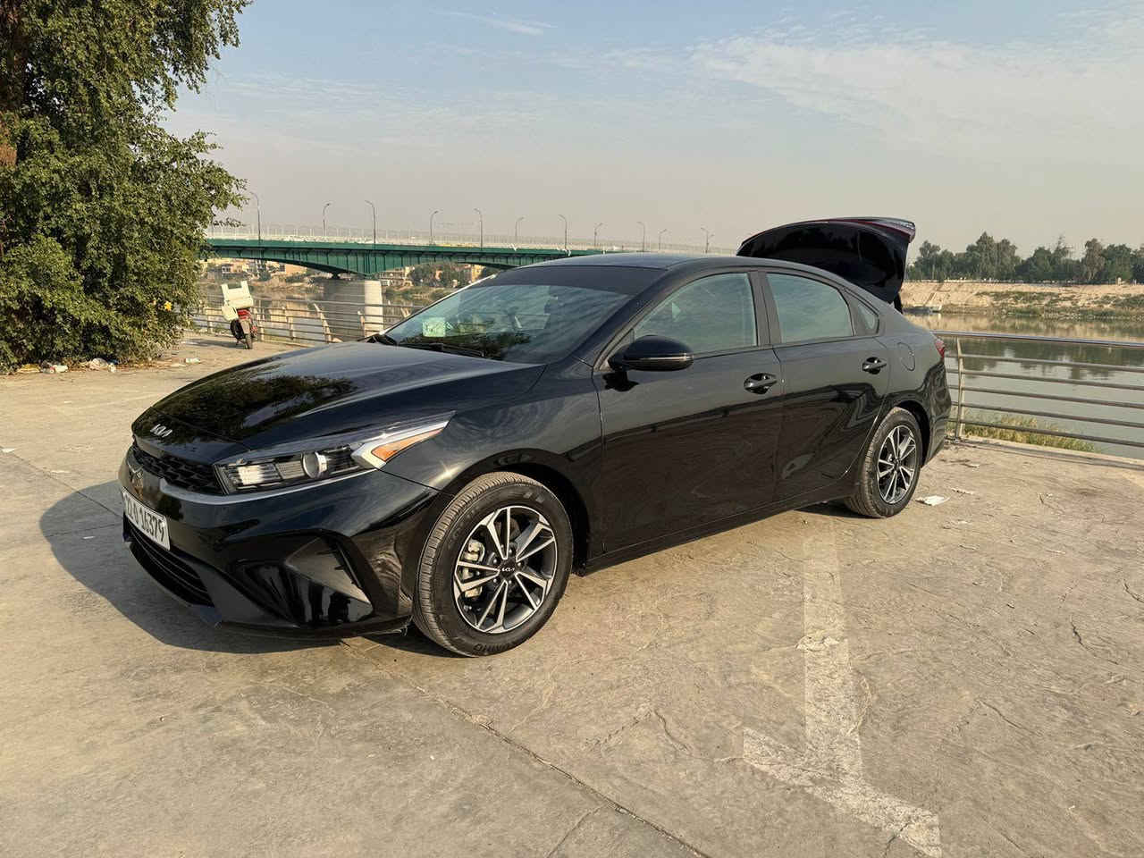 السلام عليكم كيافورتي موديل2024رادار امامي
رادار جانبي 
شاشه  
كأمره دواره 
ثلاث انضمه قياده 
 قياده اليه 
تحديد مسار. ***********
