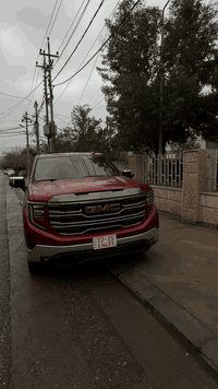 السلام عليكم
جمسي سيرا 2024 باب طويل بدي قصير
 SLT 
8 سلندر 5.3 المرغوب
ماشيه 14 الف 
اخوان السياره بدون حادث 
كلين تايتل 
فقط بالنقل صار بيهه شويه بالسقف شخوط وتعديل pdr 
مكان السياره اربيل
السعر 40،000$

***********
