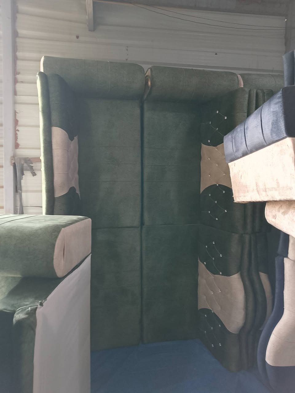 ياالله وصلت وجبت دواوين جديد الاربعاء 11/2/2026 الوان وأشكال وقياسات مختلفة مكاني التاجي عل شط منطقه شيخ حمد طريق زملت حمدي مقابل وكيل عادل عبوو توجد خدمة توصيل *********** بي واتساب معرض البيت الذهبي
