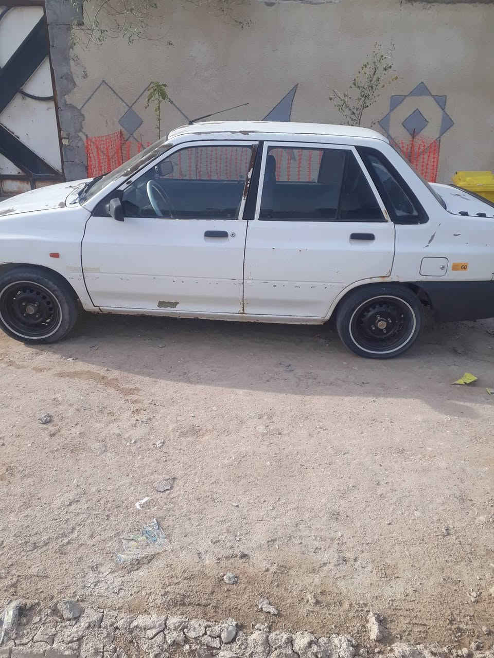 سلام عليكم سايبة مديل 2010 سيارة مكينة وكير وبرانكيتات مكفولات سنوية منتهية السيارة سعره33وبيهة مجال كلش قليل رقم الهاتف ***********
