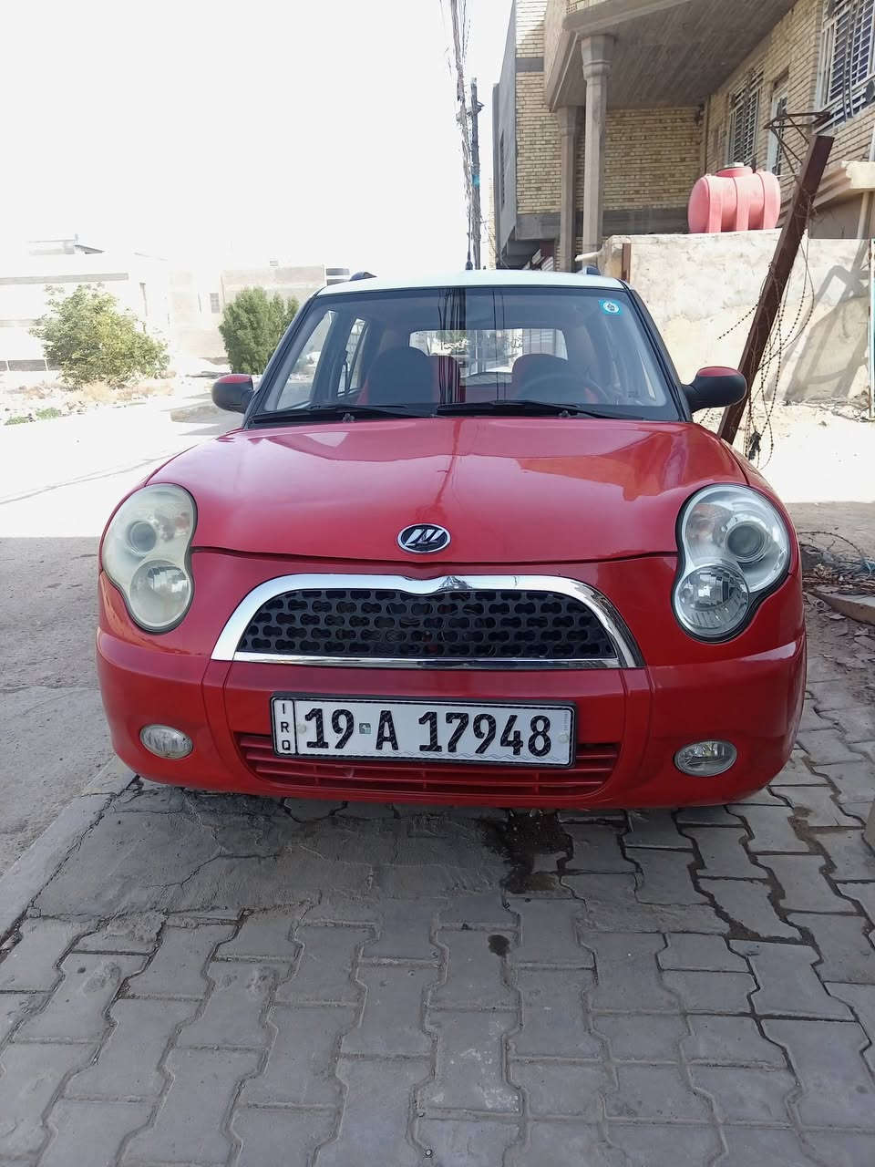 ليفان 320  بيها 3قطع صبغ اثر جراد رقم انكليزي جاهزة لسيارة مكاني كربلاء سعر 40وبيها مجال بسيط استفسار ***********
