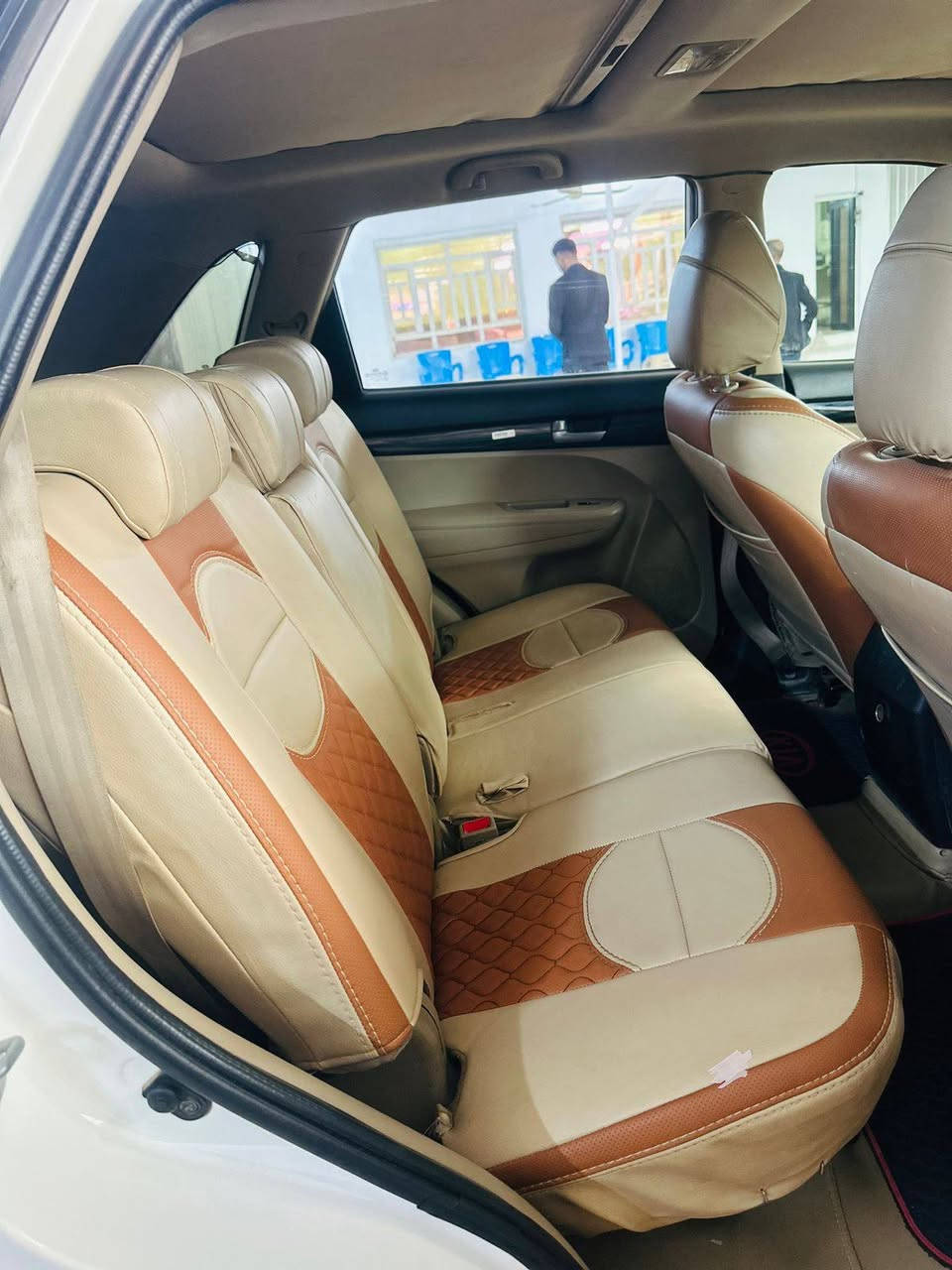 البيع سورنتو
موديل 2011
فول موصفات سياره جديده مكفوله محرك ٣٥٠٠ بلدي سياره جديده كرتون
سعر ١٥٥&
اتصال ***********
