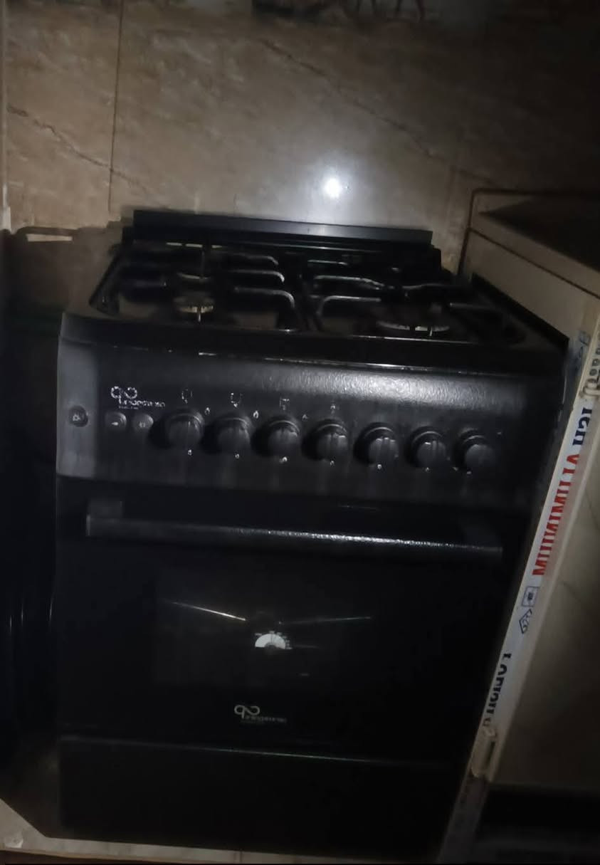 طباخ اربع عيون نضيف كلش ناره زركة فقط عين وحده ماتشتغل والباقي كله يشتغل والفرن شغال شرط اليجي يفحصه ويشوفه سعره 75 بي مجال مكان الشطرة جسر ٱل عمار


**إذا كنت صاحب هذا الإعلان وتريد حذفه لأي سبب، رجاءا أرسل رسالة إلى الدعم الفني**